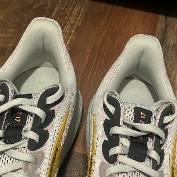 SUPER EUC!! 9 WIDE* Women’s GHOST 17 Brooks Running Shoes Size 9 WIDE* - Picture 12 of 14